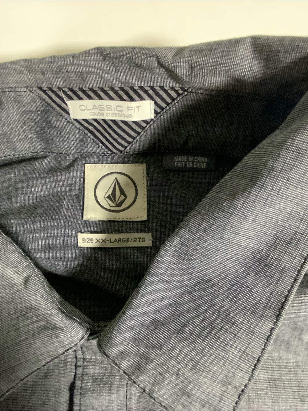 Volcom Classic Fit Button-Down Shirt in Heathered Gray